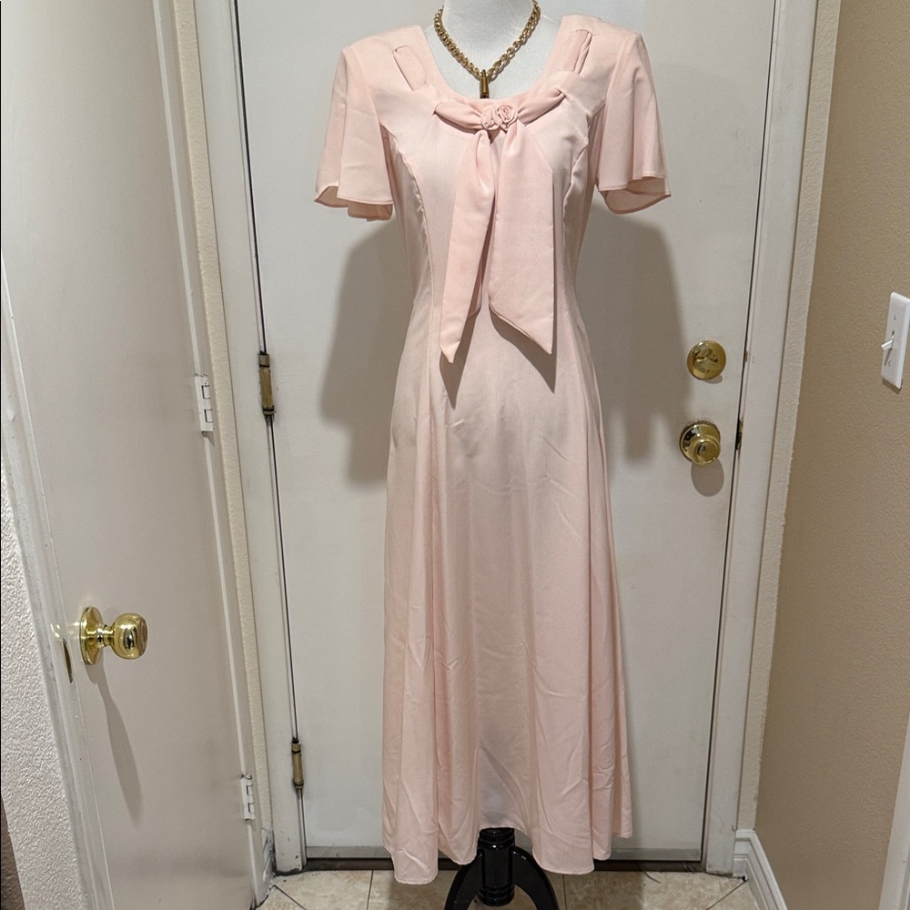 Caren Desiree Company Elegant Pink Maxi Dress with Bow Detail EUC Women’s Size 4
